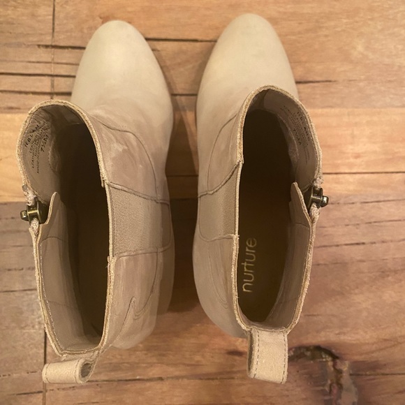 NURTURE tan leather booties, Size 7.5 - Picture 4 of 4